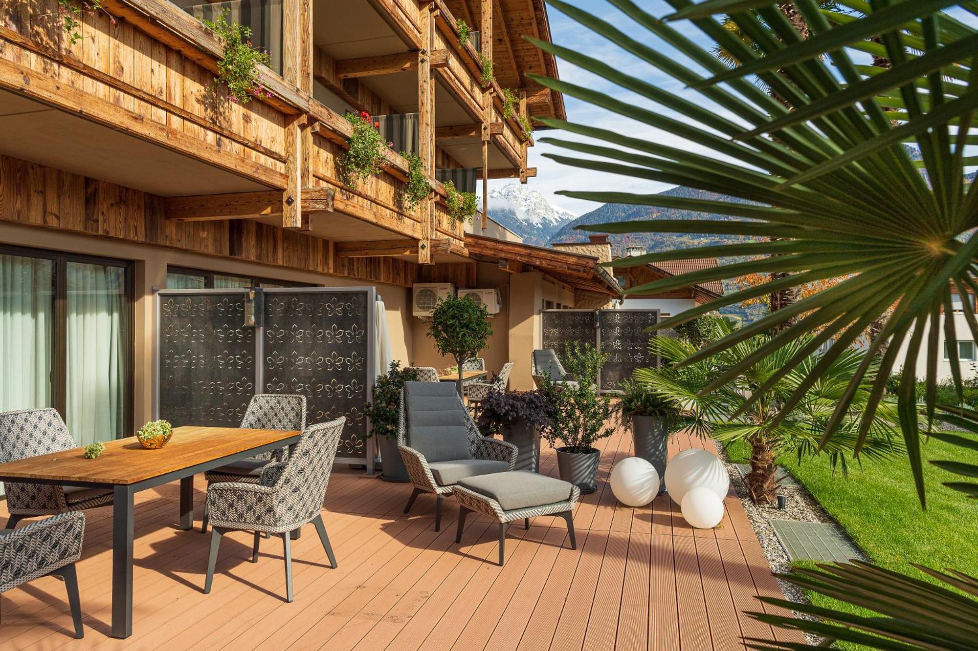 Mondi Hotel Tscherms Exterior photo